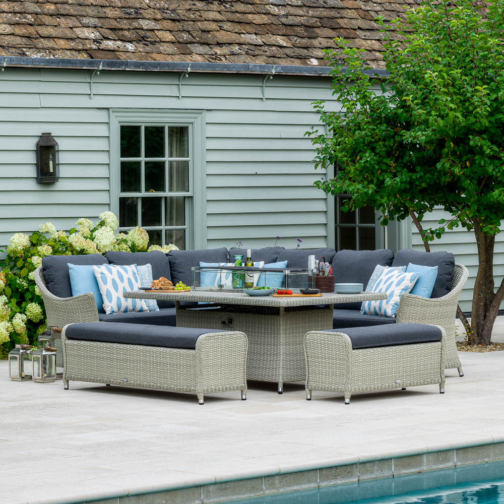 Bramblecrest monterey modular casual dining set 2025