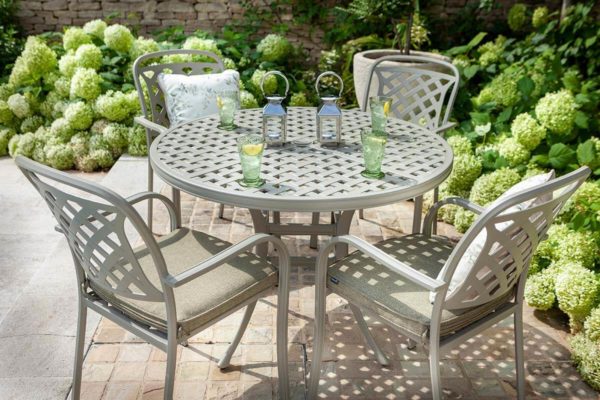 Hartman Berkeley 4 Seat Round Set - Image 3