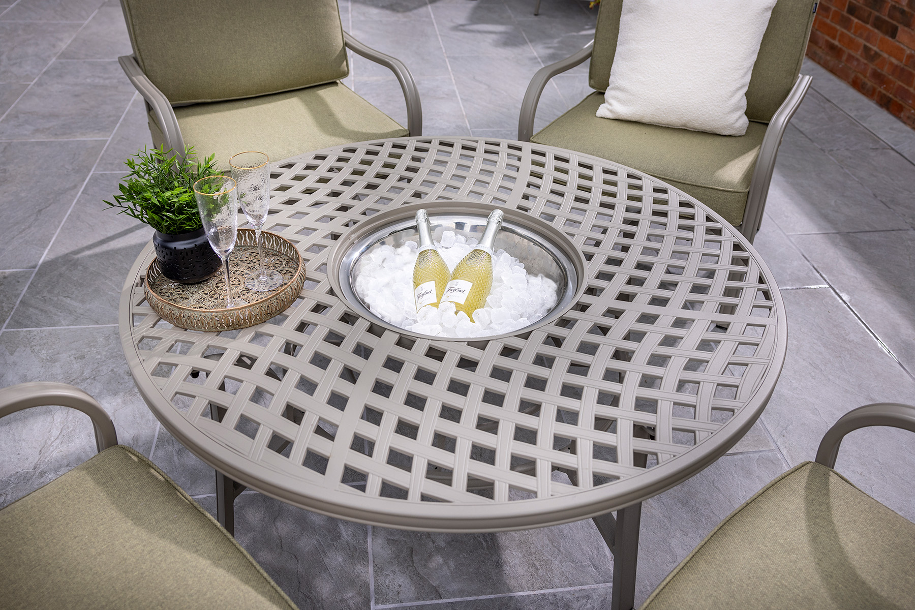 Hartman Buxton 4 Seat Cosy Firepit Lounge Set Maize/Wheatgrass - Image 3