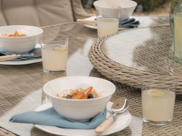 Bramblecrest Chedworth Sandstone Rattan 6 Seat Round Dining Set with Lazy Susan, Parasol & Base - Image 5