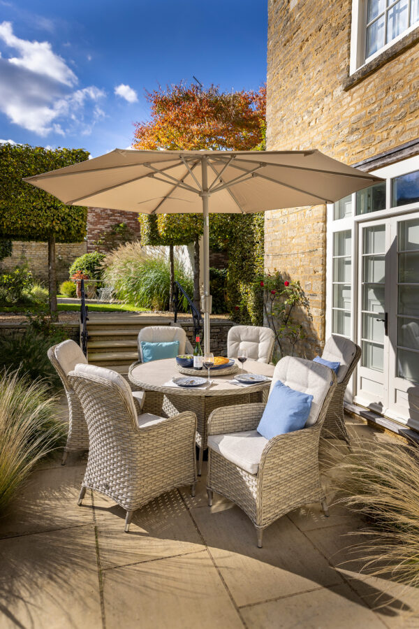 Hartman Eton 6 Seat Round Dining Set - Image 3